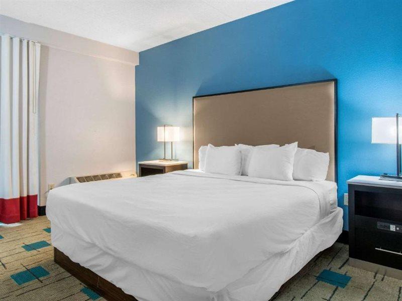 Hawthorn Extended Stay By Wyndham Chambersburg Exterior foto