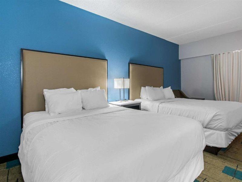 Hawthorn Extended Stay By Wyndham Chambersburg Exterior foto