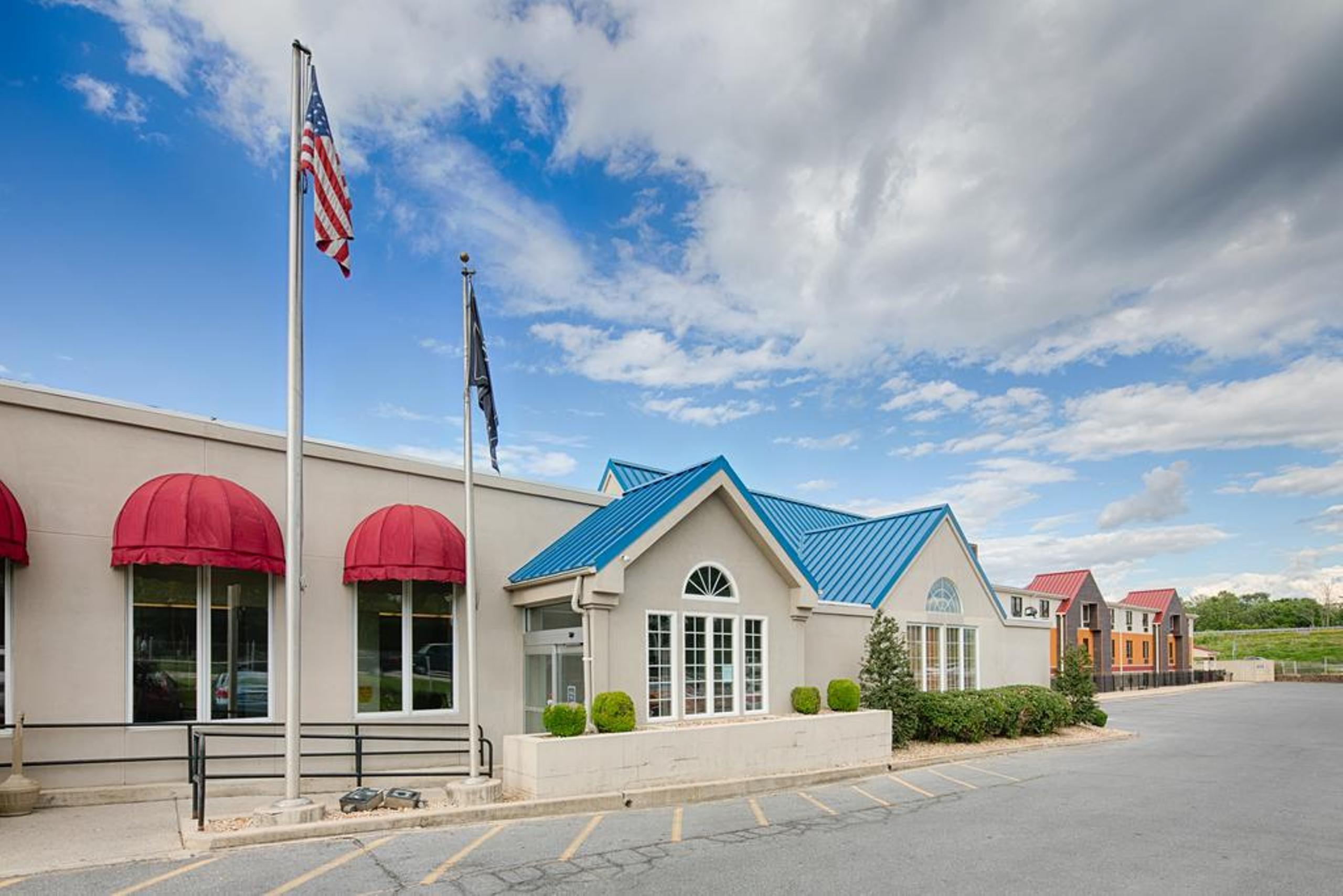 Hawthorn Extended Stay By Wyndham Chambersburg Exterior foto