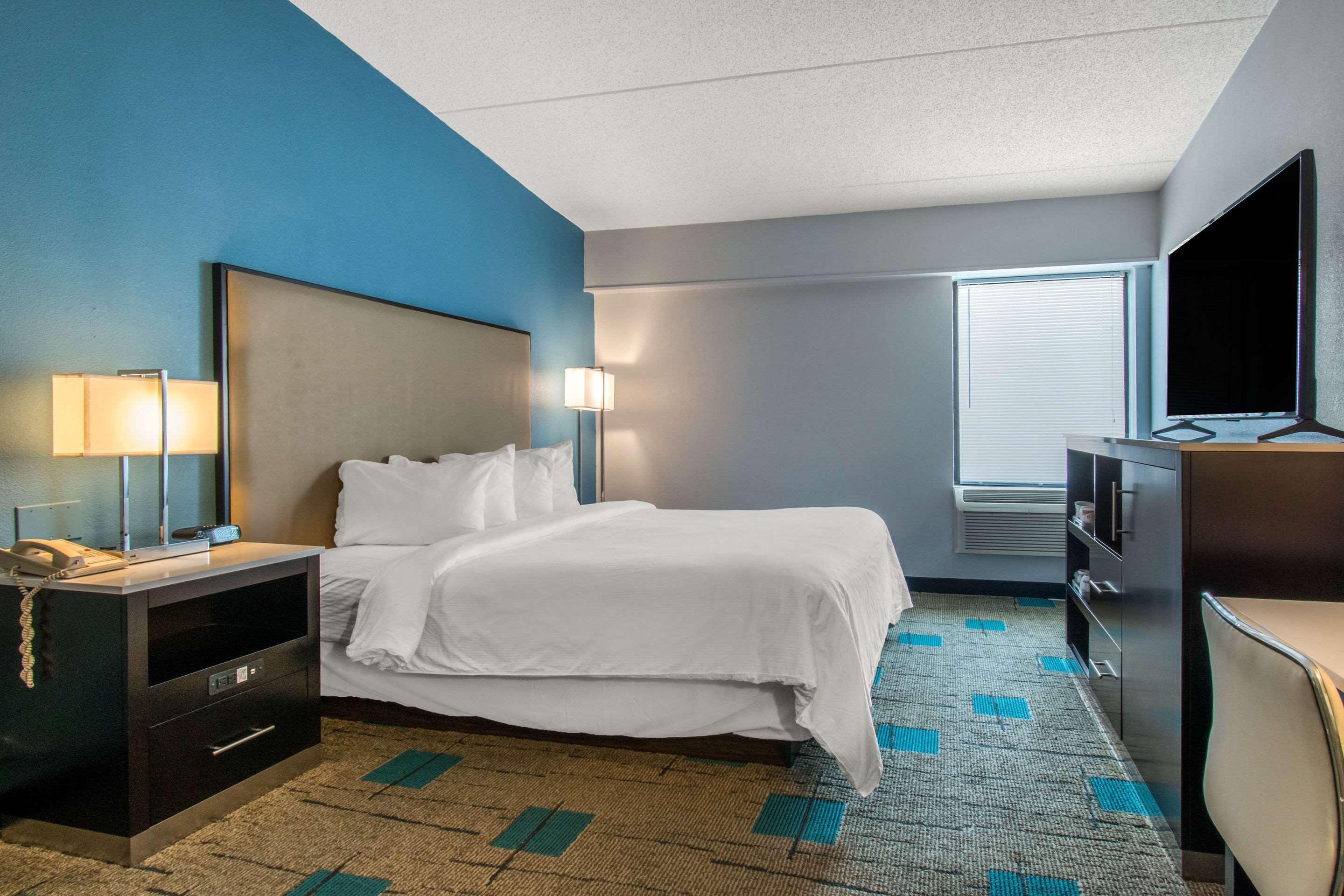 Hawthorn Extended Stay By Wyndham Chambersburg Exterior foto